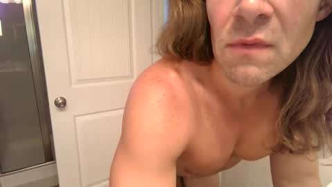 Snapshot of luke615 chatting on April 6, 12:08 am luke615 online show from April 6, 12:08 am