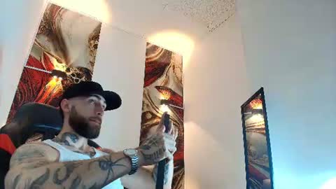 Snapshot of luke_davis01 chatting on June 16, 1:03 pm LUKE online show from June 16, 1:03 pm