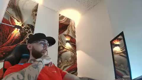 Snapshot of luke_davis01 chatting on June 26, 1:04 pm LUKE online show from June 26, 1:04 pm