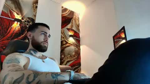 Snapshot of luke_davis01 chatting on July 1, 1:02 pm LUKE online show from July 1, 1:02 pm
