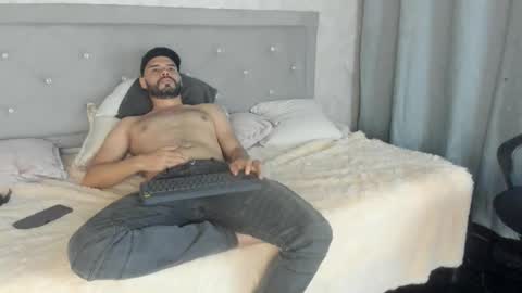 luke diaz7 online show from February 25, 1:30 am