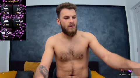 Snapshot of luke_eddison chatting on February 5, 5:20 am Luke online show from February 5, 5:20 am