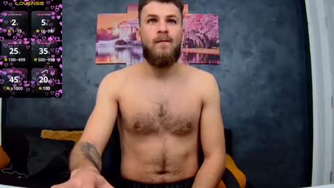 Snapshot of luke_eddison chatting on February 15, 4:58 am Luke online show from February 15, 4:58 am