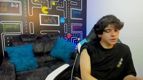 Luke online show from December 2, 8:22 pm