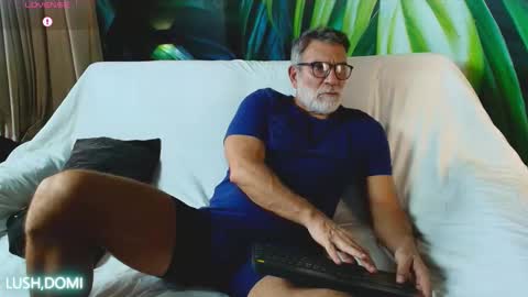 Snapshot of lukecrews chatting on March 17, 6:33 pm Luke Crews online show from March 17, 6:33 pm