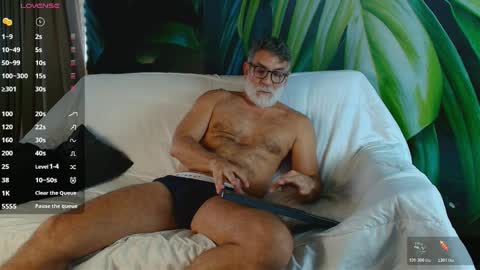 Snapshot of lukecrews chatting on March 28, 7:13 pm Luke Crews online show from March 28, 7:13 pm