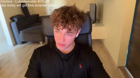 Snapshot of lukedesirable chatting on March 22, 3:59 pm lukedesirable online show from March 22, 3:59 pm