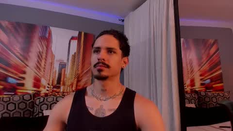 Snapshot of lukeetaylor_ chatting on January 15, 11:37 am Luke Taylor online show from January 15, 11:37 am