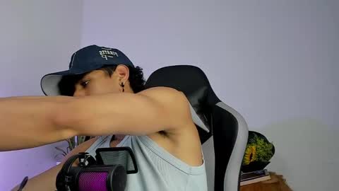 Snapshot of lukeetaylor_ chatting on March 21, 10:42 am Luke Taylor online show from March 21, 10:42 am