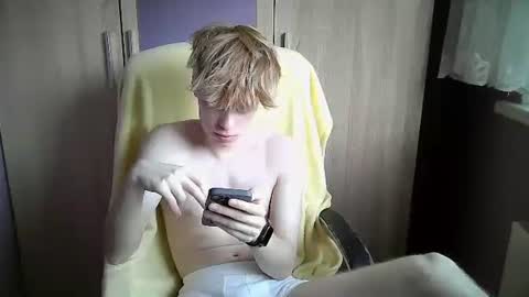 Snapshot of lukepaxley chatting on May 23, 5:17 pm Luke Paxley online show from May 23, 5:17 pm
