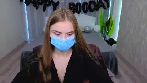 lukeriamoon online show from October 30, 5:53 am