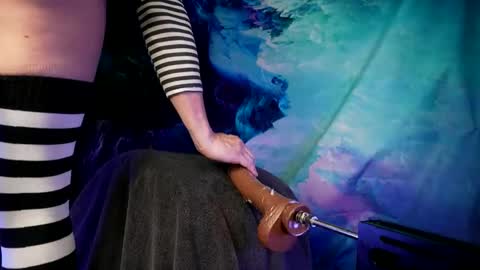 Snapshot of lukewildone chatting on October 25, 5:37 am lukewildone online show from October 25, 5:37 am