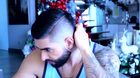 Lukhas f4f online show from January 4, 7:34 pm