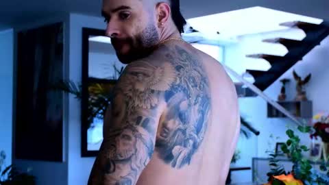 Snapshot of lukhass chatting on February 21, 9:16 pm Lukhas f4f online show from February 21, 9:16 pm