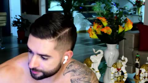 Snapshot of lukhass chatting on March 14, 12:17 am Lukhas f4f online show from March 14, 12:17 am