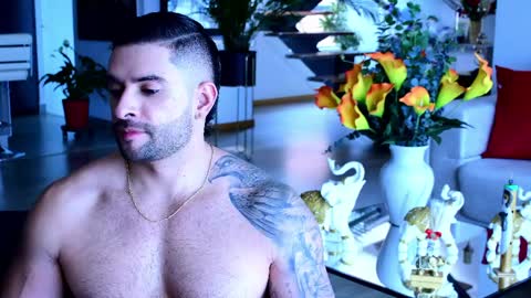 Snapshot of lukhass chatting on March 29, 7:36 pm Lukhas f4f online show from March 29, 7:36 pm