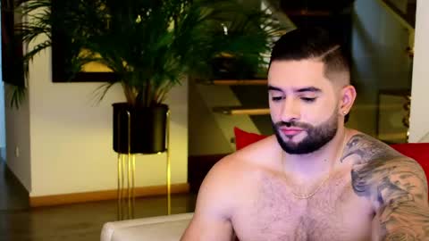 Lukhas f4f online show from May 8, 11:43 pm