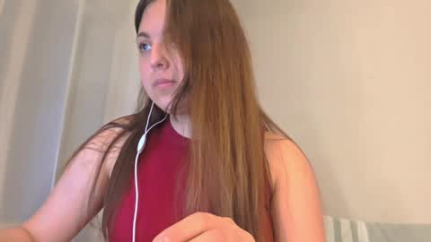 Snapshot of lulatrapanese chatting on April 3, 5:44 pm Lana online show from April 3, 5:44 pm