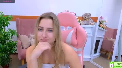 Lily online show from October 14, 2:29 pm