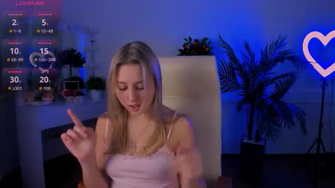 Lily online show from October 21, 7:53 am