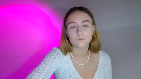 Snapshot of lulu_baby1 chatting on October 25, 7:38 am Lulu Baby18 online show from October 25, 7:38 am