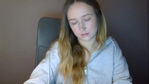 Lulu Baby18 online show from January 14, 7:52 pm