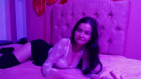 Snapshot of lulu_cm chatting on February 11, 1:32 am lulu_cm online show from February 11, 1:32 am