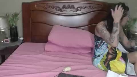 Snapshot of lulu_wild chatting on March 16, 9:13 am lulu_wild online show from March 16, 9:13 am