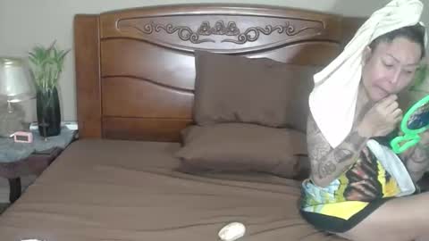 Snapshot of lulu_wild chatting on March 26, 10:10 am lulu_wild online show from March 26, 10:10 am