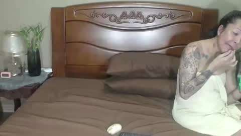 Snapshot of lulu_wild chatting on March 31, 10:37 am lulu_wild online show from March 31, 10:37 am