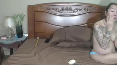 Snapshot of lulu_wild chatting on April 5, 1:36 am lulu_wild online show from April 5, 1:36 am