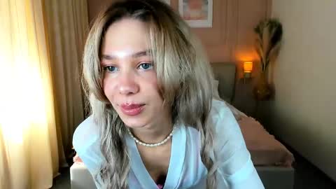 Alise online show from May 5, 1:52 pm