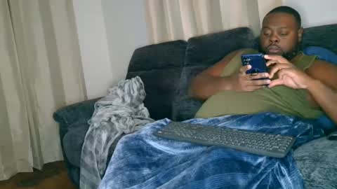 Snapshot of luluncoco chatting on October 8, 11:57 pm luluncoco online show from October 8, 11:57 pm