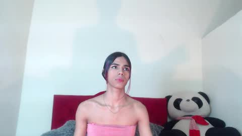 LULU online show from February 17, 3:09 pm