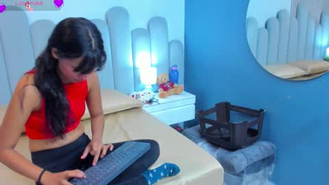 luly_dreams online show from March 29, 11:10 am