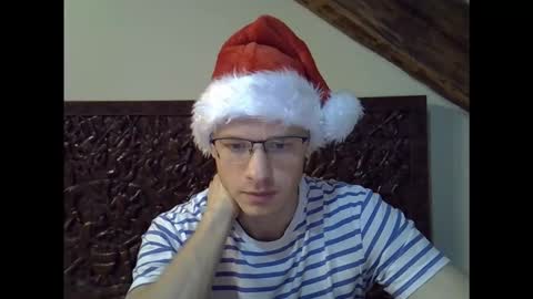 Snapshot of lumberjack__666 chatting on December 20, 6:48 pm Andrew independent model 2000-0000 CET daily online show from December 20, 6:48 pm