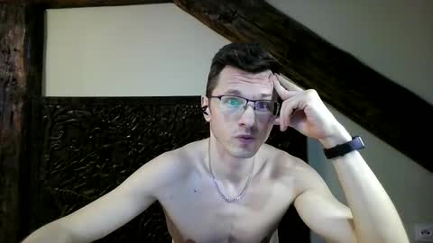 Andrew independent model 2000-0000 CET daily online show from April 11, 6:23 pm