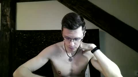 Andrew independent model 2000-0000 CET daily online show from April 14, 6:47 pm