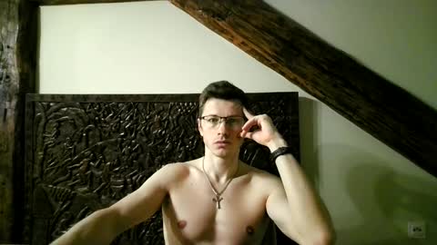 Andrew independent model 2000-0000 CET daily online show from April 30, 9:30 pm