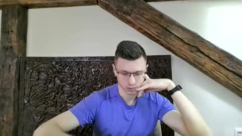 Andrew independent model 2000-0000 CET daily online show from May 8, 10:20 am