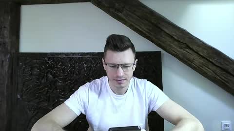 Andrew independent model 2000-0000 CET daily online show from May 10, 12:54 pm
