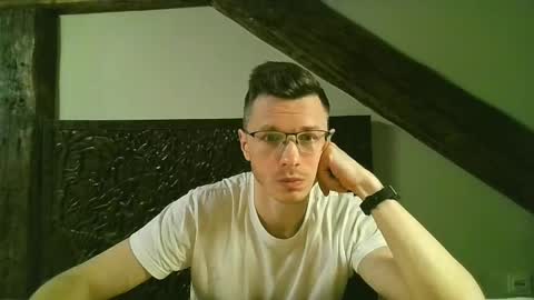 Andrew independent model 2000-0000 CET daily online show from May 12, 9:34 pm