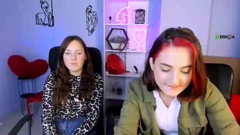 Snapshot of lumera_gentle chatting on December 17, 1:06 pm lumera_gentle online show from December 17, 1:06 pm