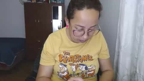Snapshot of lumi_84 chatting on December 15, 12:29 am LUMI online show from December 15, 12:29 am
