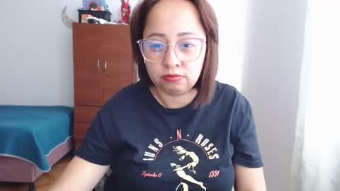 Snapshot of lumi_84 chatting on December 20, 6:56 pm LUMI online show from December 20, 6:56 pm