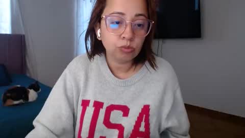 Snapshot of lumi_84 chatting on January 19, 11:12 am LUMI online show from January 19, 11:12 am