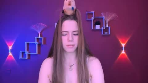 Sweet Lumi online show from May 12, 7:38 am