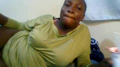 luminous_lust254 online show from July 23, 5:55 pm