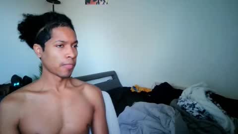 luminous online show from December 8, 8:15 pm