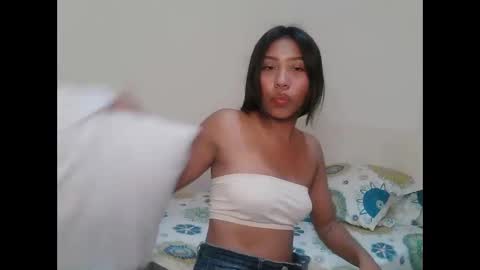 Snapshot of lumyx_lia chatting on March 10, 3:33 am Lumyx Lia online show from March 10, 3:33 am